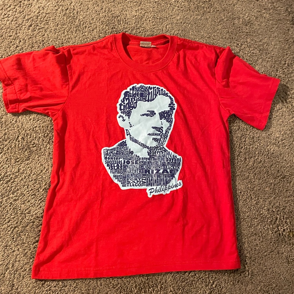 Kultura Filipino Men’s Medium Red Graphic Shirt